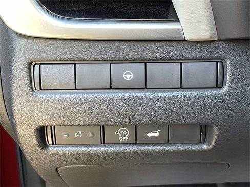 Certified 2023 Nissan Rogue SL w/ SL Premium Package image 18