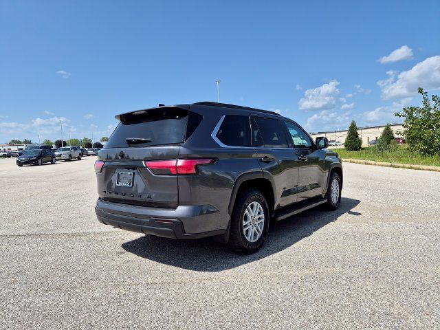 Used 2023 Toyota Sequoia SR5 w/ SR5 Premium Package AWD/4WD image 6