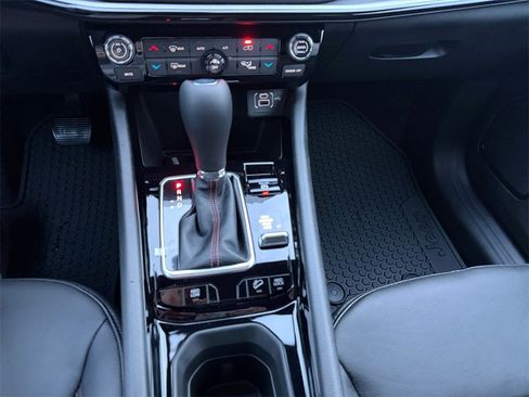 New 2026 Jeep Compass Trailhawk w/ Trailer Tow Group image 21