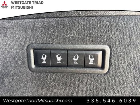 Used 2023 Jeep Grand Wagoneer Series II w/ Flexible Seating Group AWD/4WD image 19
