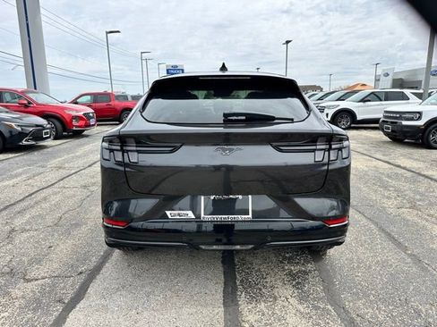 Used 2022 Ford Mustang Mach-E Premium image 5