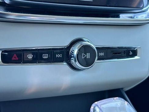 New 2026 Volvo XC90 T8 Ultra w/ Protection Package Premier AWD/4WD image 19