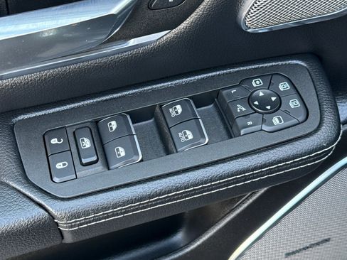 Used 2025 RAM 1500 Laramie w/ Night Edition image 12