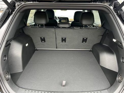 New 2026 Chevrolet Equinox ACTIV w/ Convenience Package III AWD/4WD image 9