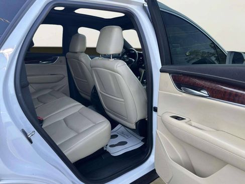 Used 2017 Cadillac XT5 Premium Luxury w/ Driver Assist Package FWD image 20
