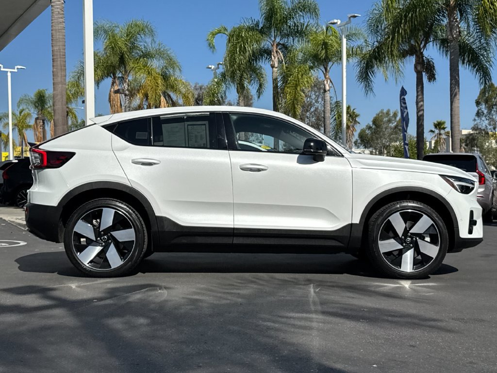 Certified 2023 Volvo C40 P8 Recharge Ultimate w/ Protection Package Premier AWD/4WD image 6