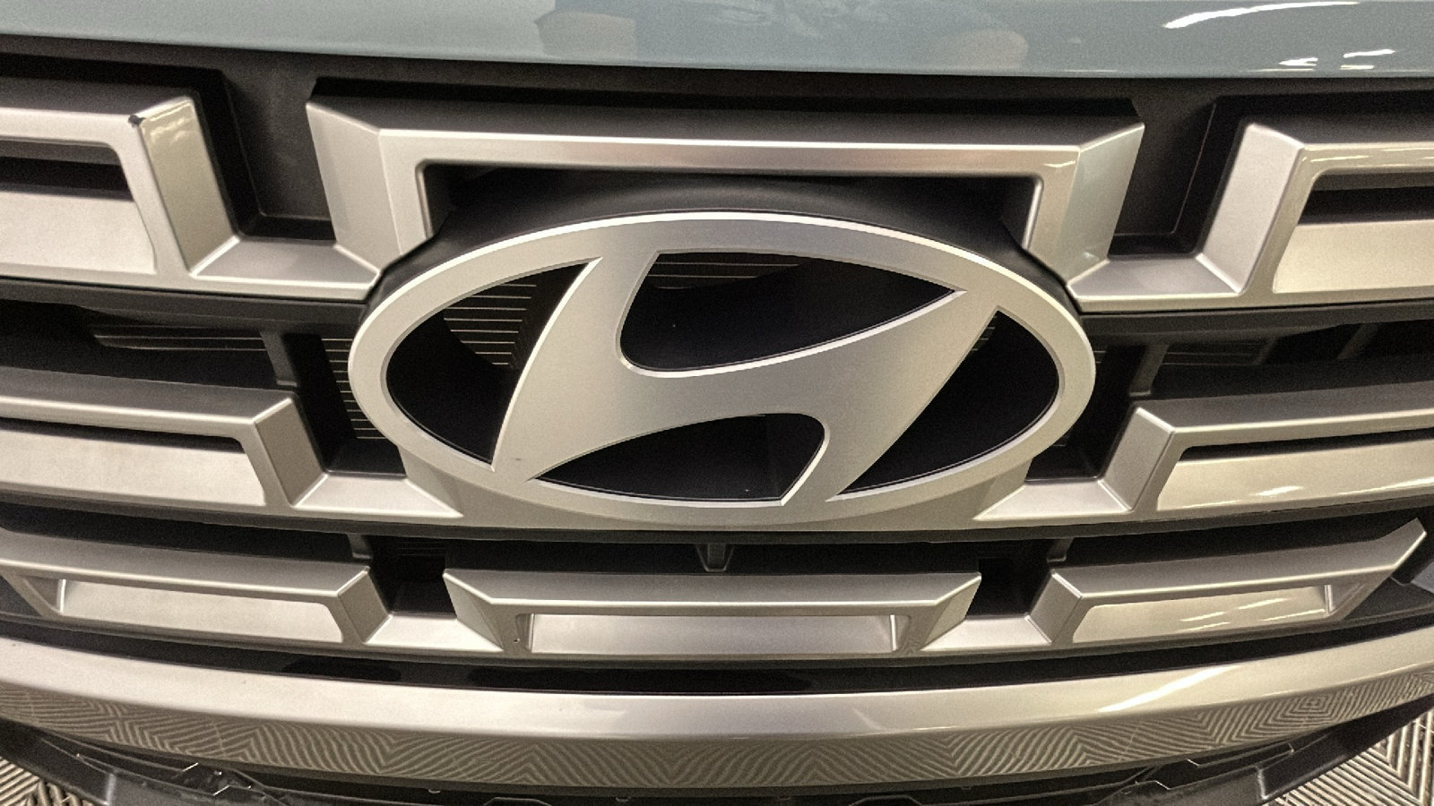 Used 2025 Hyundai Santa Cruz SEL FWD image 10