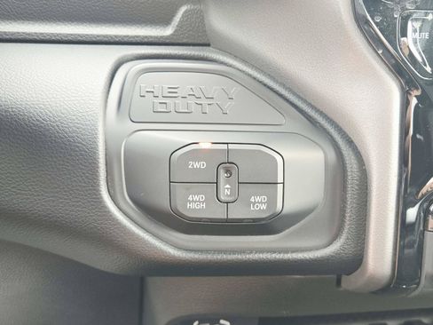 Used 2026 RAM 2500 Big Horn AWD/4WD image 33