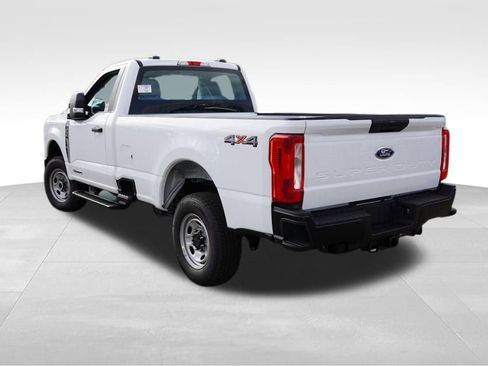 New 2026 Ford F250 XL w/ F-250 >10K GVWR Package AWD/4WD image 5