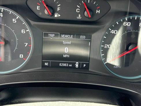 Used 2020 Chevrolet Malibu LT FWD image 24
