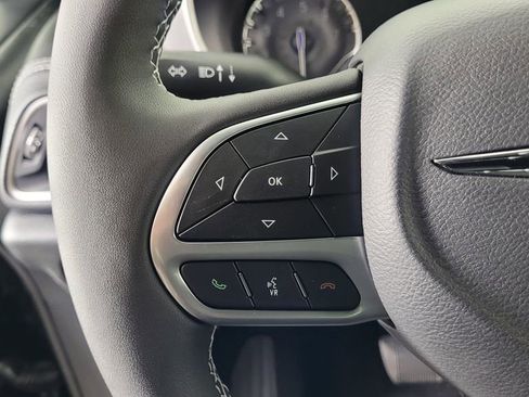 New 2026 Chrysler Pacifica Select image 17