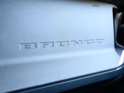 Used 2024 Ford Bronco Outer Banks image 37