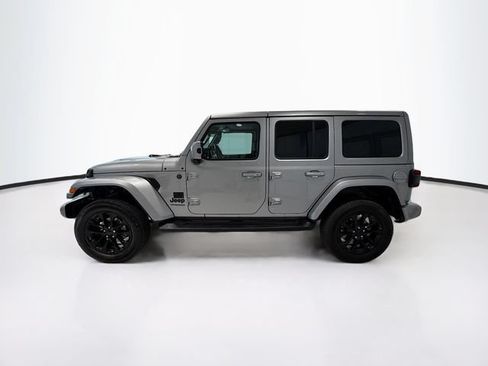 Used 2021 Jeep Wrangler Unlimited Sahara AWD/4WD image 4