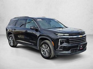 Used 2024 Chevrolet Traverse LT video 3