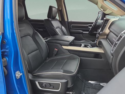 Used 2020 RAM 1500 Laramie AWD/4WD image 18