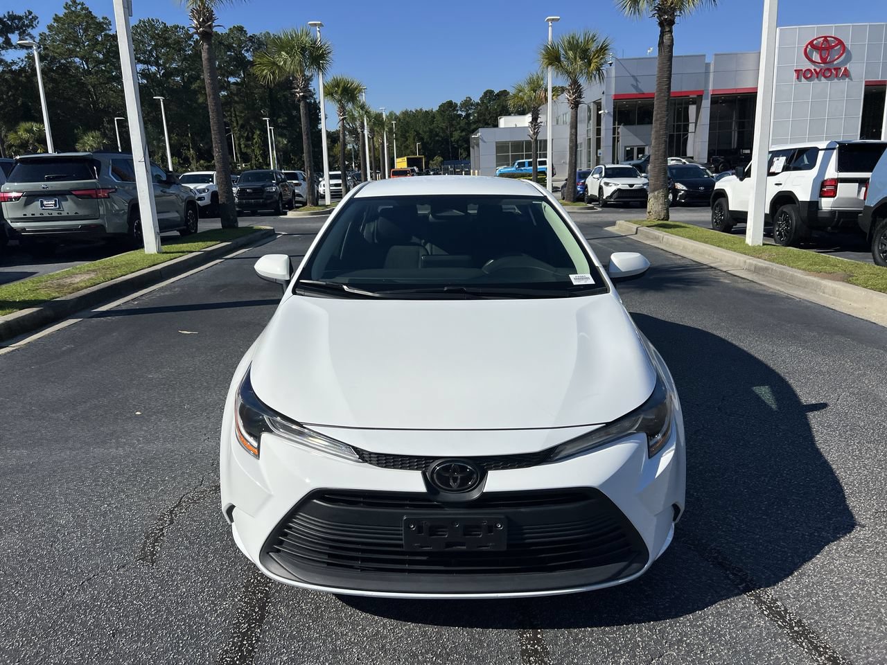Used 2024 Toyota Corolla LE FWD image 3