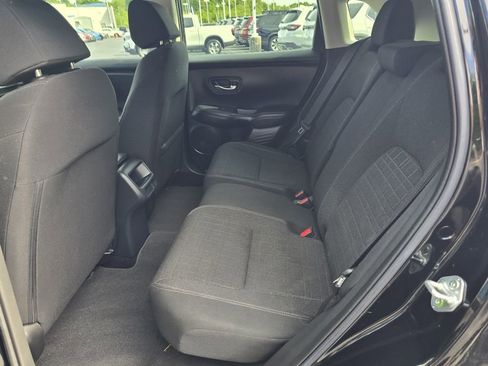 Used 2024 Honda HR-V LX image 11