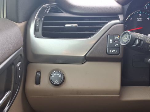 Used 2016 Chevrolet Tahoe LT RWD image 37