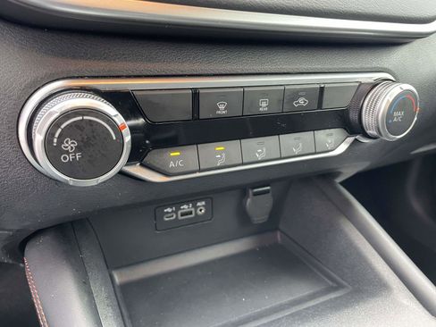 Used 2022 Nissan Altima 2.5 SR image 19