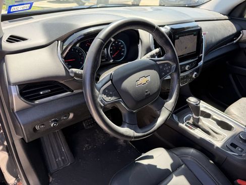 Used 2019 Chevrolet Traverse LT w/ LT Premium Package FWD image 13