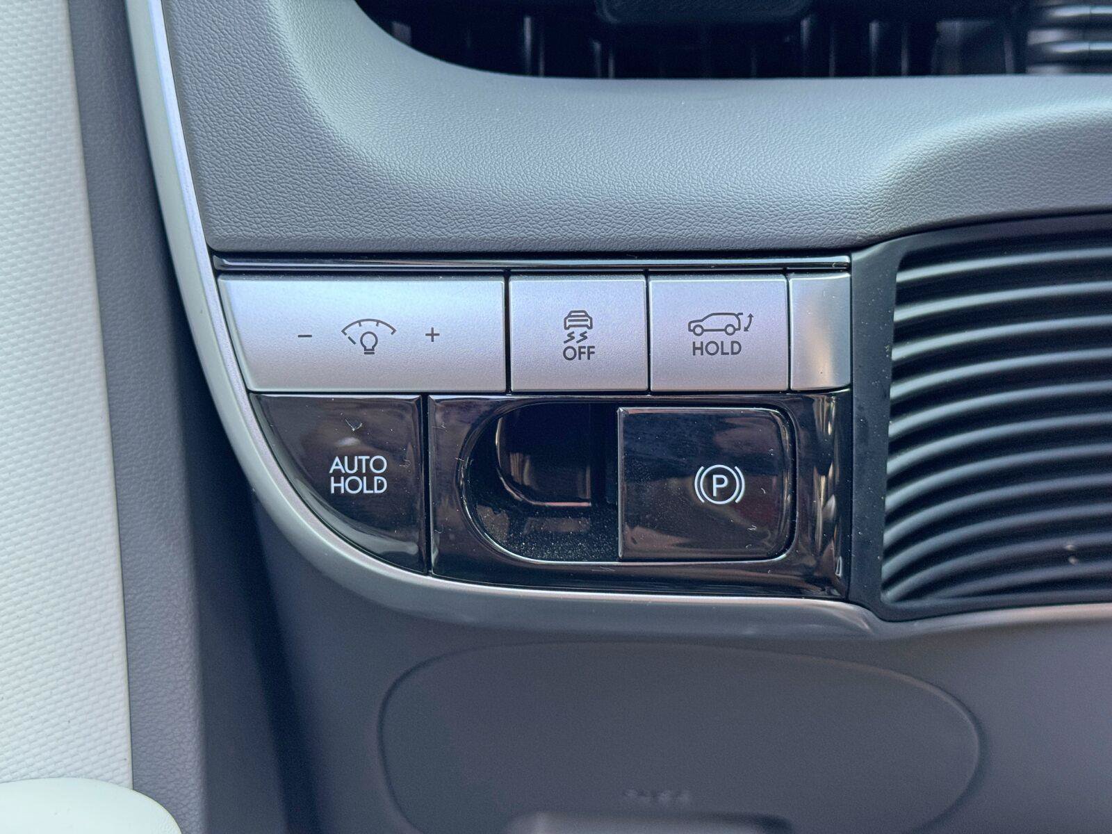 Used 2024 Hyundai Ioniq 5 SEL RWD image 17