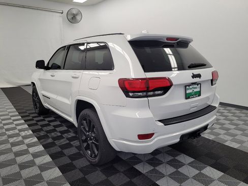 Used 2021 Jeep Grand Cherokee Laredo X RWD image 5