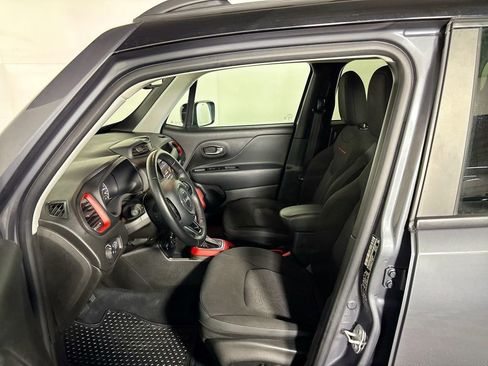 Certified 2022 Jeep Renegade Trailhawk w/ Sun/Sound Group image 12