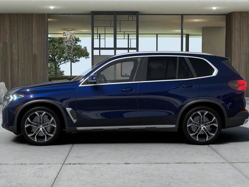 Used 2026 BMW X5 xDrive40i AWD/4WD image 4