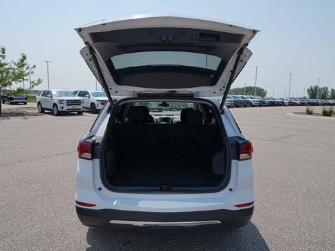 Used 2024 Chevrolet Equinox LT AWD/4WD image 14