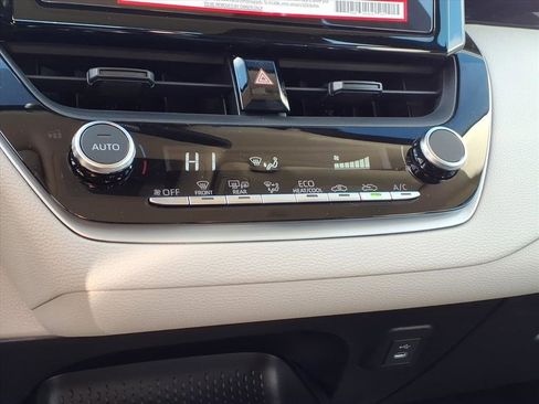 Certified 2026 Toyota Corolla LE image 18