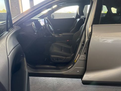 Used 2025 Lexus RX 350 Premium w/ Accessory Package (Z1) image 3