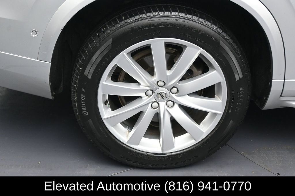 Used 2017 Volvo XC90 T6 Momentum w/ Vision Package AWD/4WD image 5