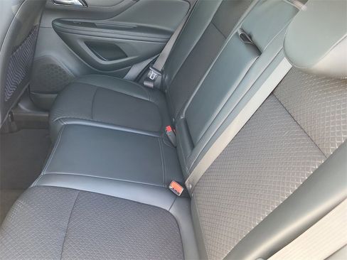 Used 2019 Buick Encore Preferred image 18