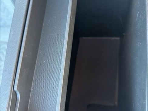 Used 2023 Chevrolet Equinox LS w/ LS Convenience Package image 23