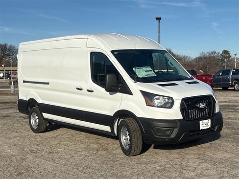 New 2026 Ford Transit 250 148 Medium Roof image 9