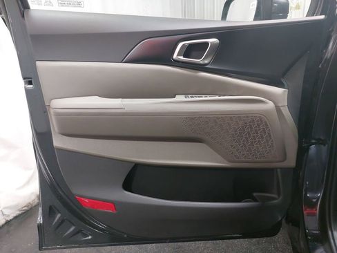 New 2026 Kia Carnival LXS image 28