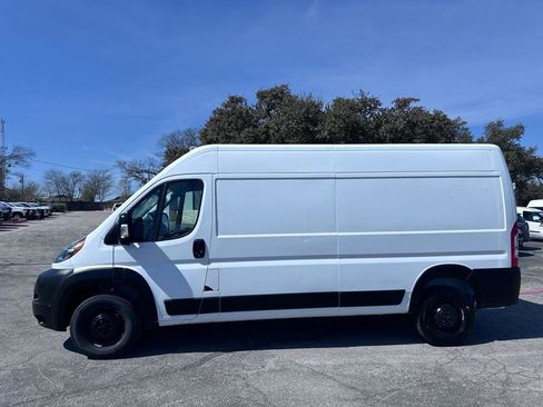 Used 2022 RAM ProMaster 2500 w/ Premium Convenience Group (A) image 4