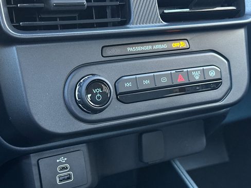 New 2026 Ford Maverick XL image 18