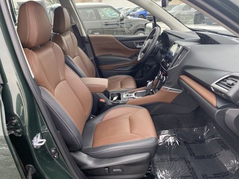 Used 2024 Subaru Forester Touring w/ Pop Package 2 image 38