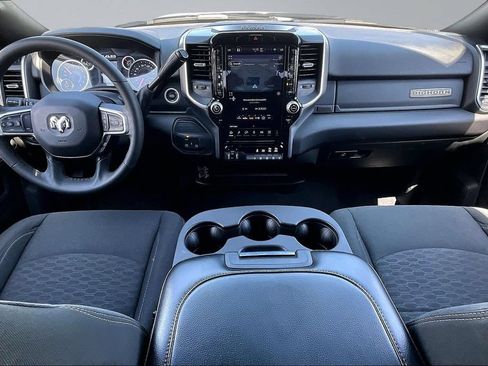 Used 2025 RAM 2500 Big Horn AWD/4WD image 9
