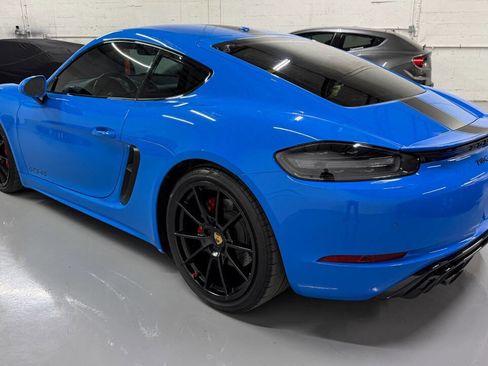 Used 2022 Porsche 718 Cayman GTS RWD image 19