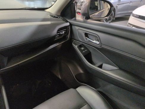 Used 2026 Nissan Rogue SV w/ SV Premium Package FWD image 16