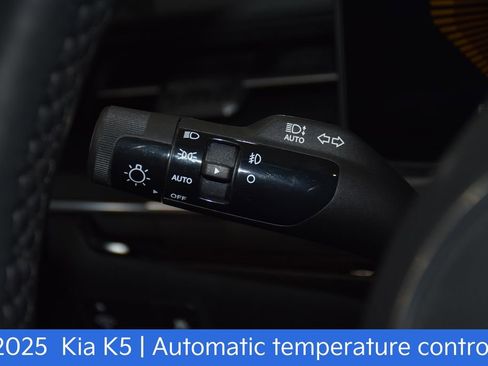 Used 2025 Kia K5 GT-Line w/ GT-Line Premium Package image 11