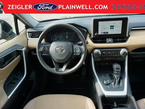 Used 2023 Toyota RAV4 LE AWD/4WD image 12