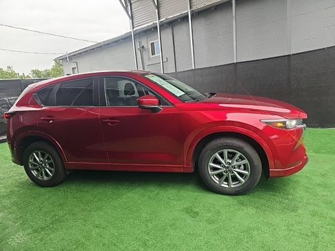 Used 2024 MAZDA CX-5 AWD 2.5 S w/ Select Package image 4