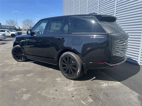 New 2026 Land Rover Range Rover SE AWD/4WD image 3