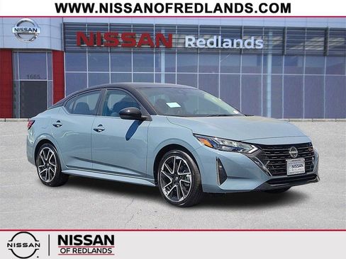 New 2025 Nissan Sentra SR image 1