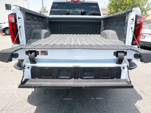 Used 2026 GMC Sierra 3500 Denali Ultimate AWD/4WD image 43