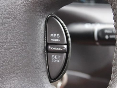 Used 2000 Chrysler Sebring JXI image 28