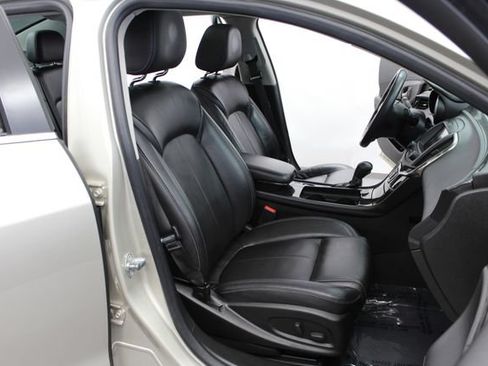 Used 2016 Buick LaCrosse Leather FWD image 20